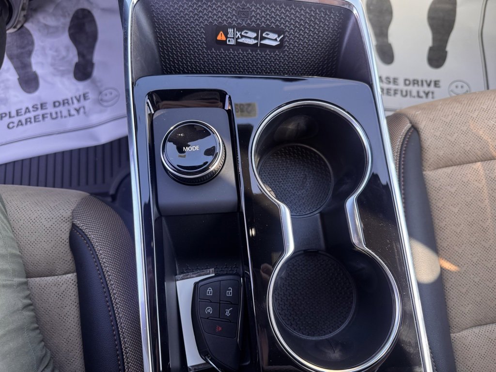 New 2026 Chevrolet Equinox ACTIV w/ Convenience Package III image 9