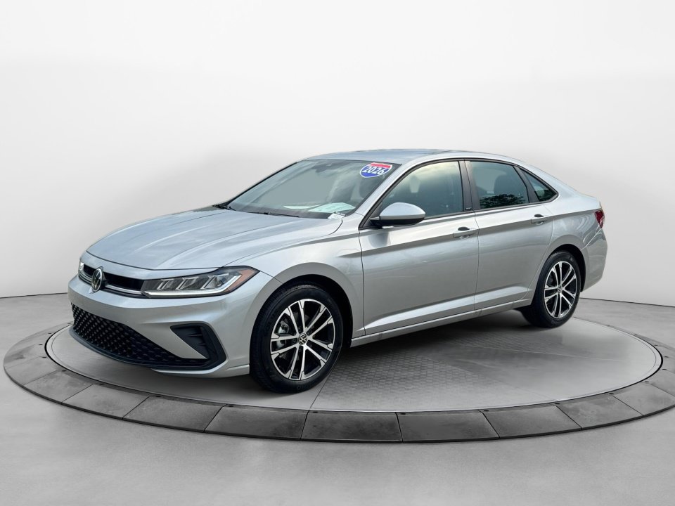 Used 2026 Volkswagen Jetta Sport FWD image 3