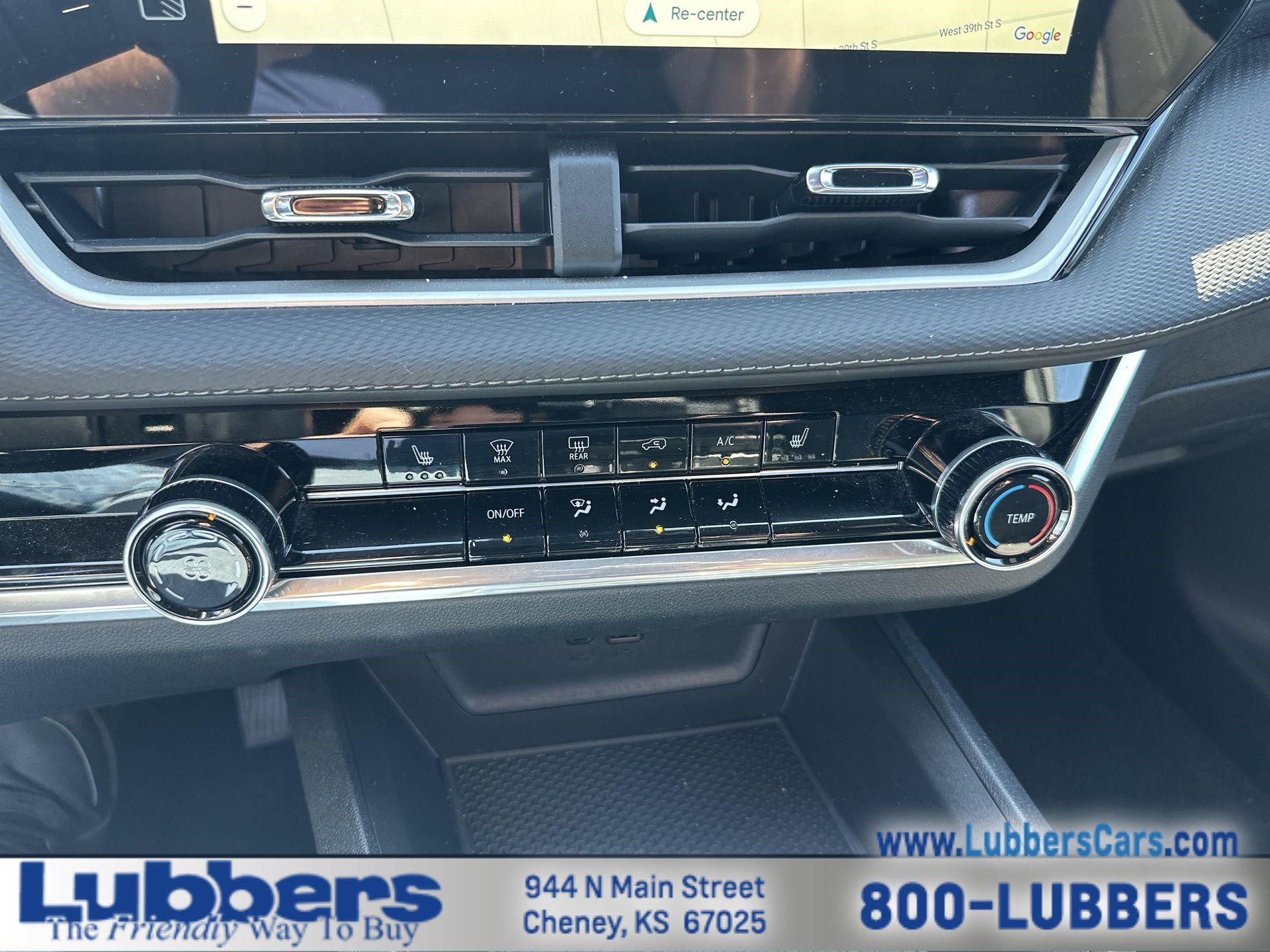 Used 2025 Chevrolet Equinox LT FWD image 18