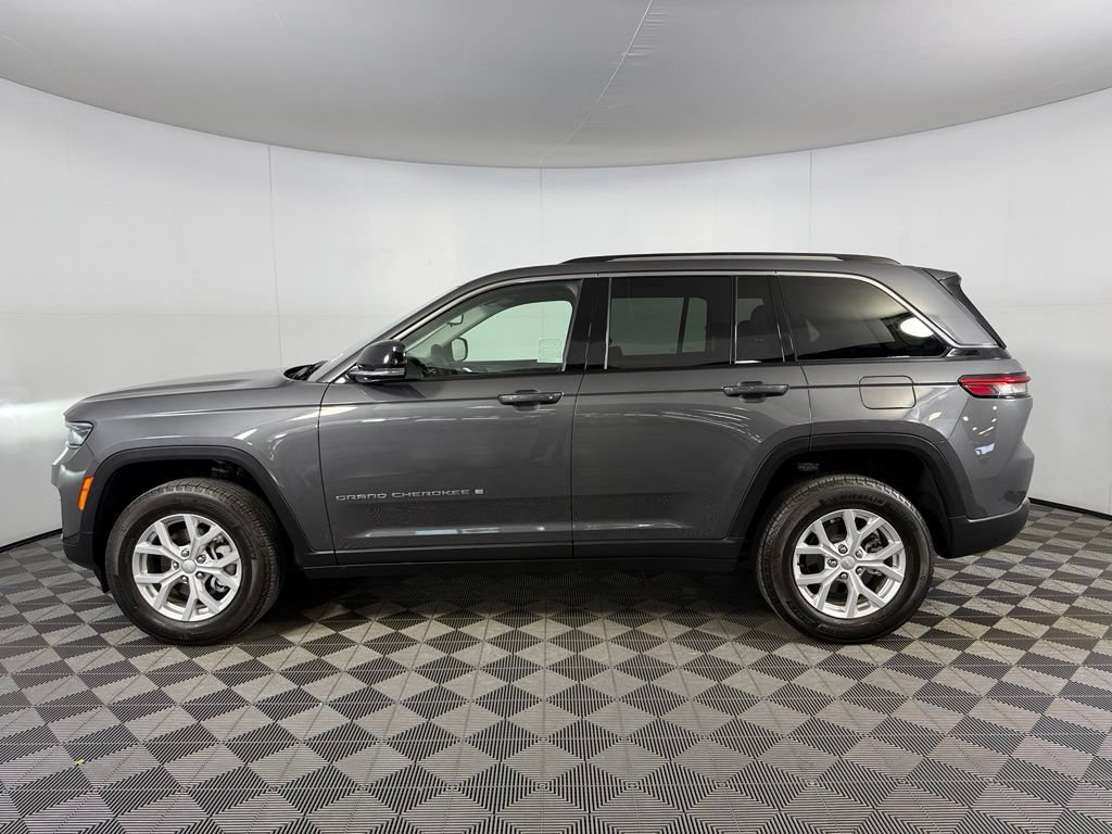 Certified 2023 Jeep Grand Cherokee Limited AWD/4WD image 10