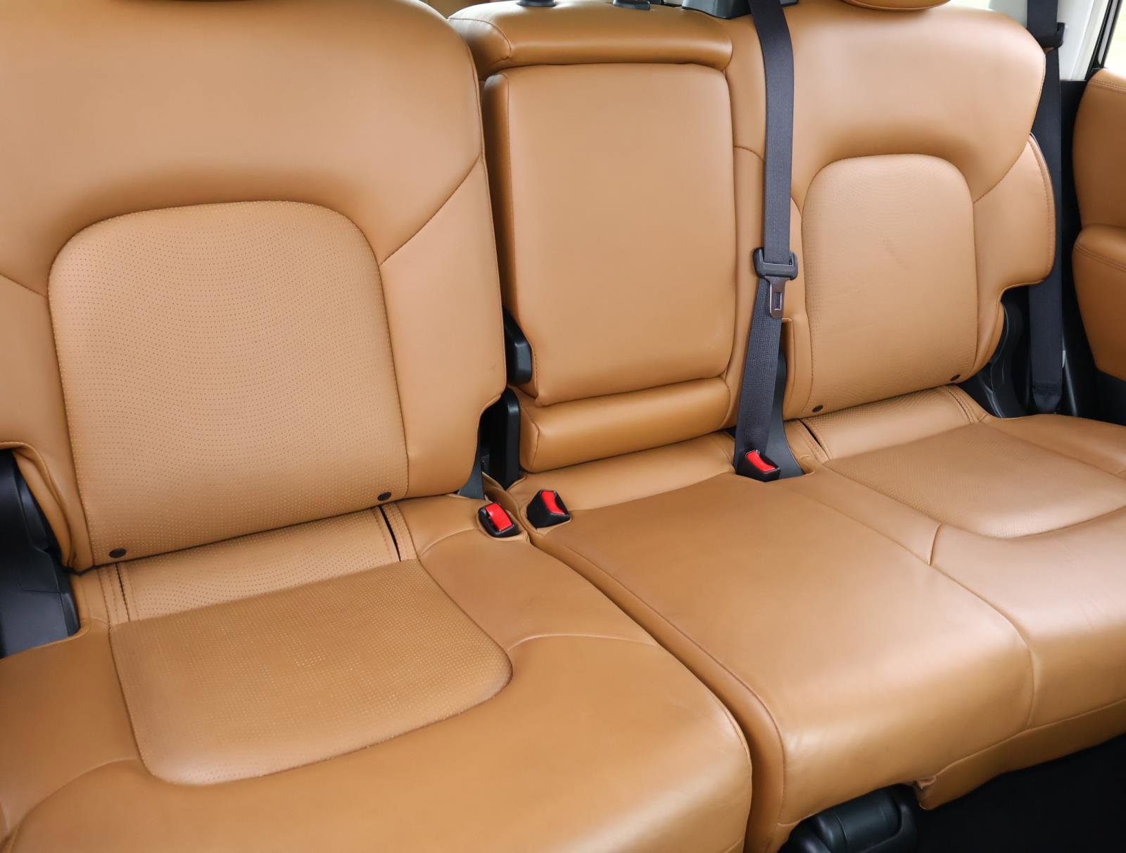 Used 2017 INFINITI QX80 Signature Edition RWD image 18