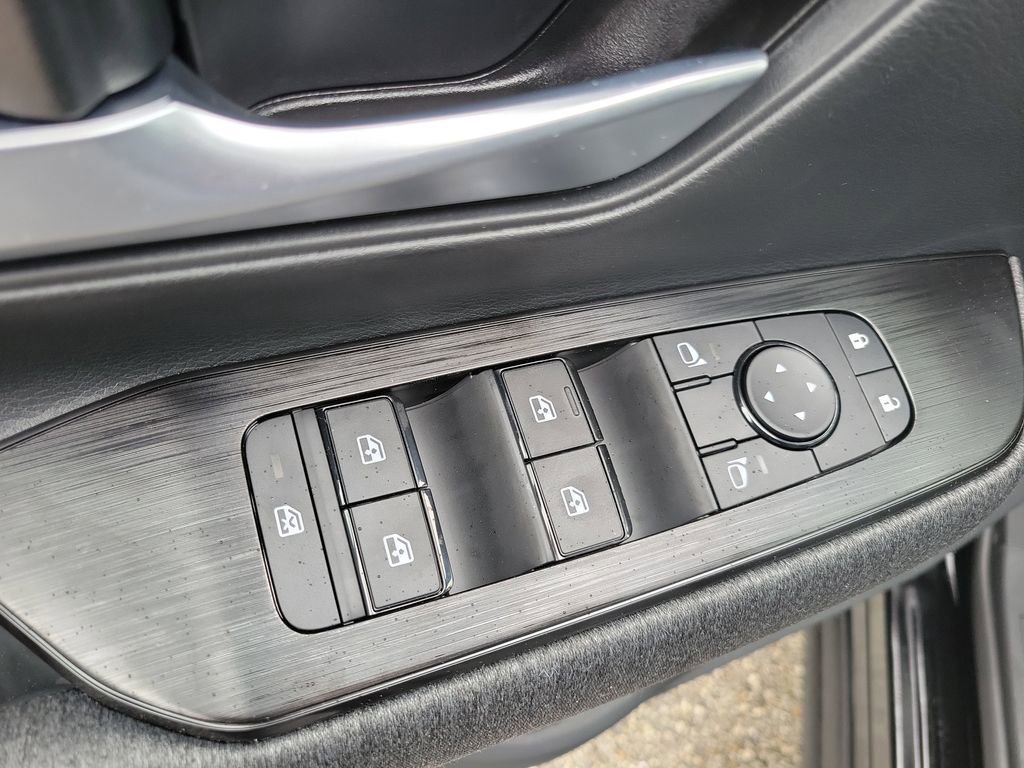 New 2026 Nissan Kicks SV image 20