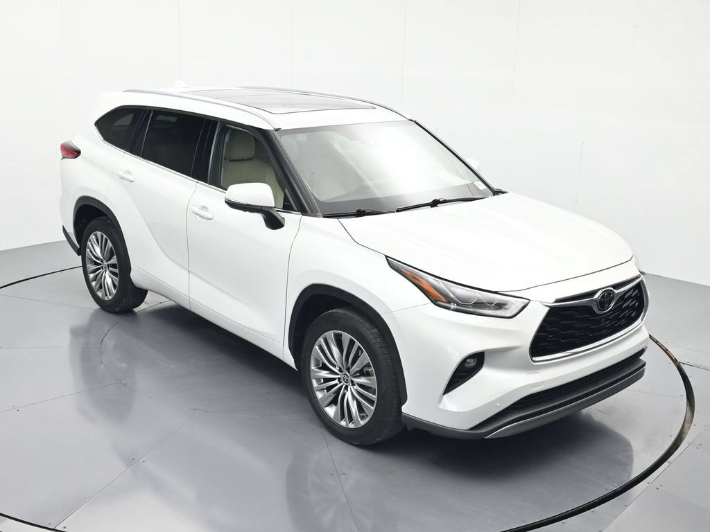 Used 2022 Toyota Highlander Platinum FWD image 33
