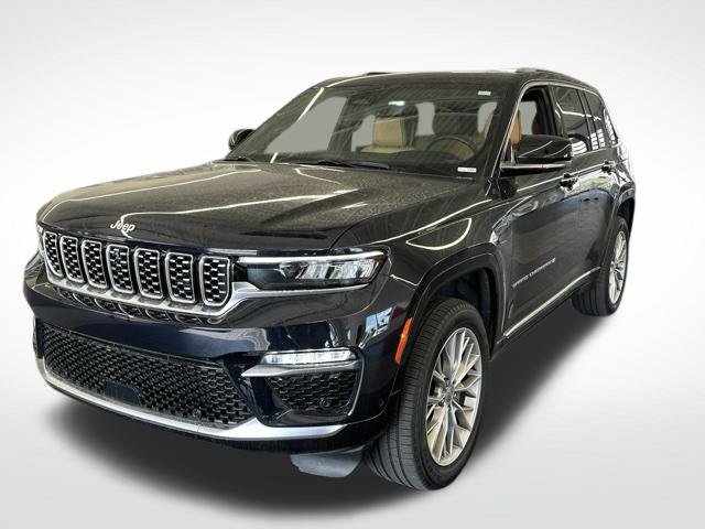 Used 2022 Jeep Grand Cherokee Summit AWD/4WD image 5