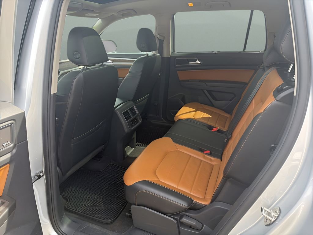 Used 2018 Volkswagen Atlas SEL Premium image 24
