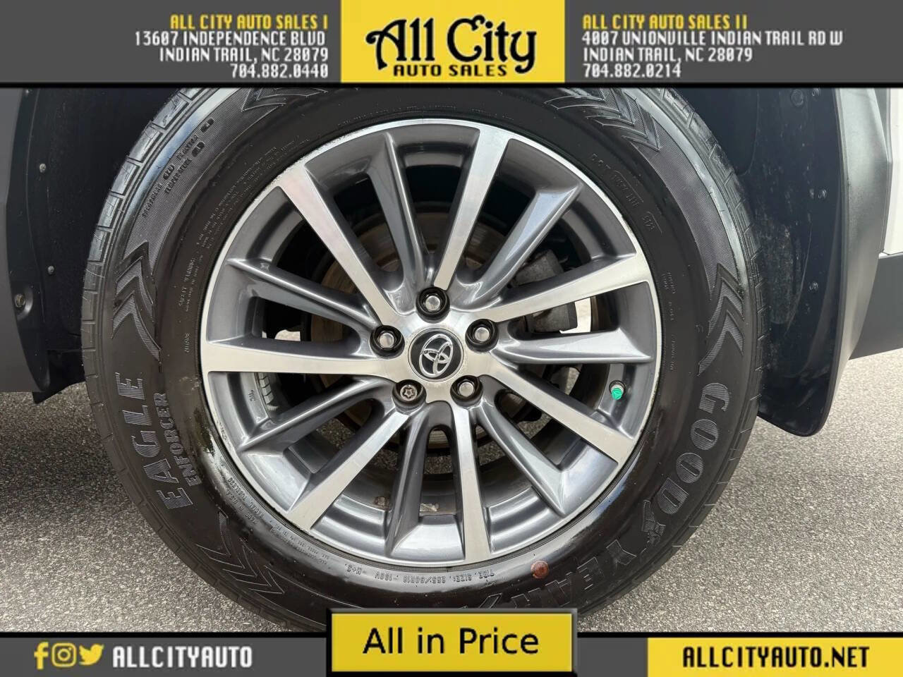 Used 2017 Toyota Highlander XLE image 23