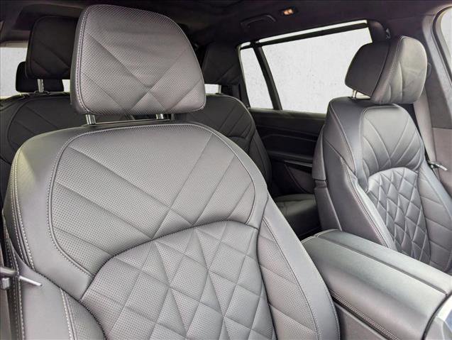 Certified 2023 BMW X7 xDrive40i w/ M Sport Package image 19