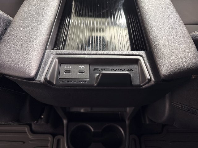 New 2026 Toyota Sienna XLE Woodland Edition AWD/4WD image 23
