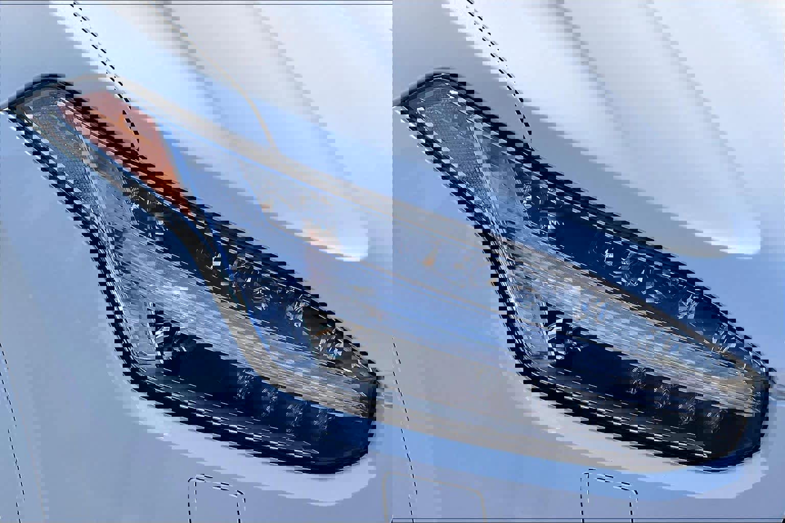 Used 2023 Volvo XC90 T8 Plus w/ Protection Package Premier image 32