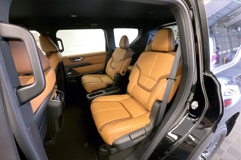 New 2026 Nissan Armada SL image 10