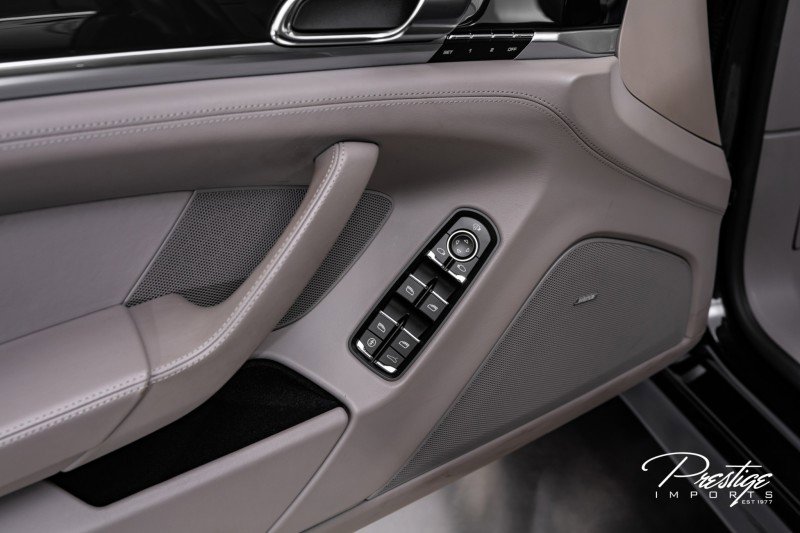 Used 2010 Porsche Panamera S image 20
