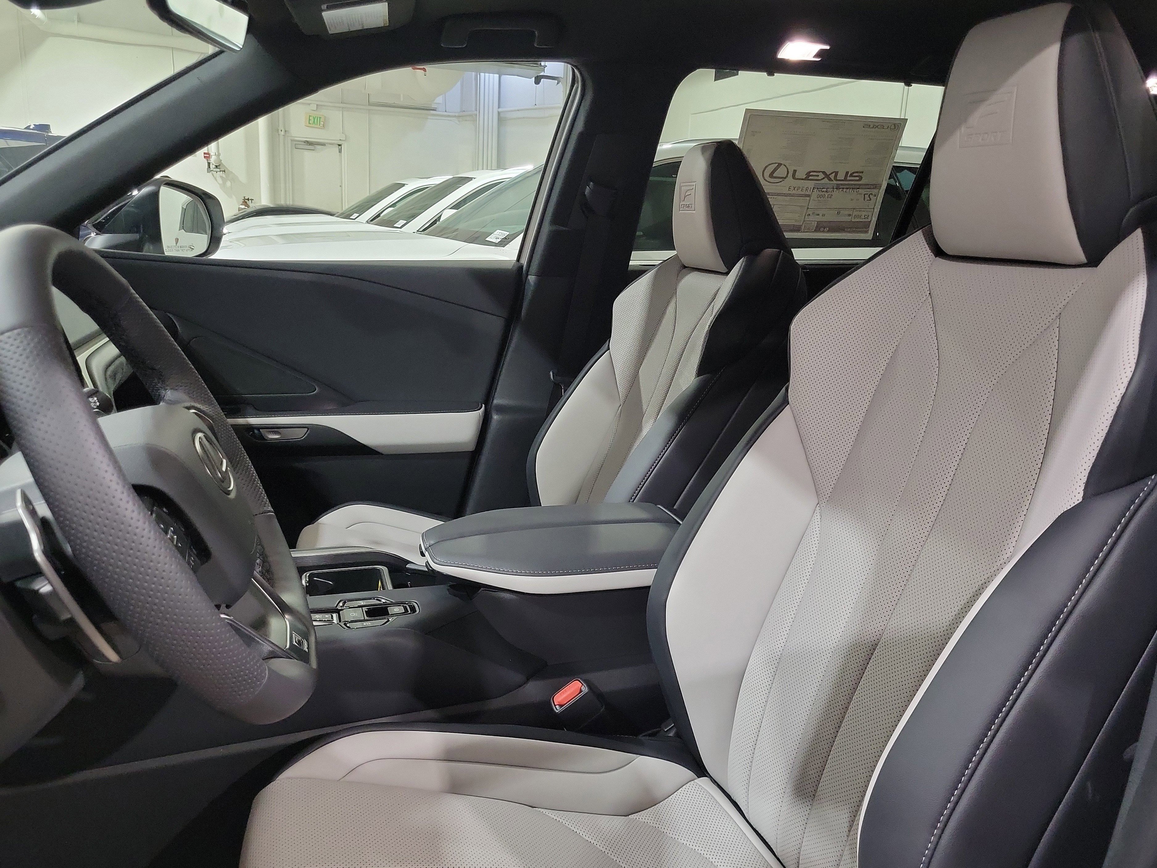 New 2026 Lexus TX 500h AWD image 9