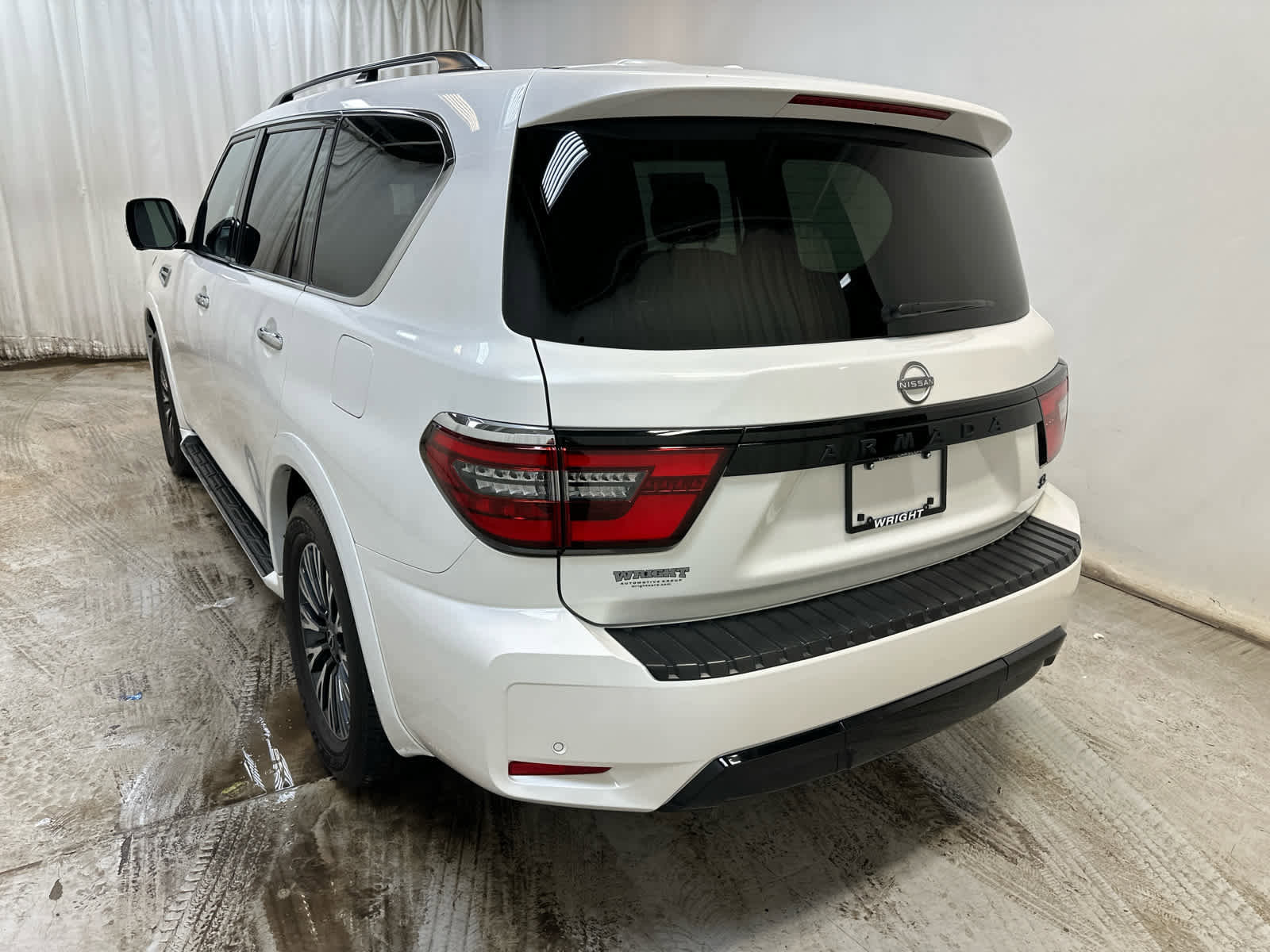 Certified 2024 Nissan Armada SL w/ Midnight Edition Package image 2