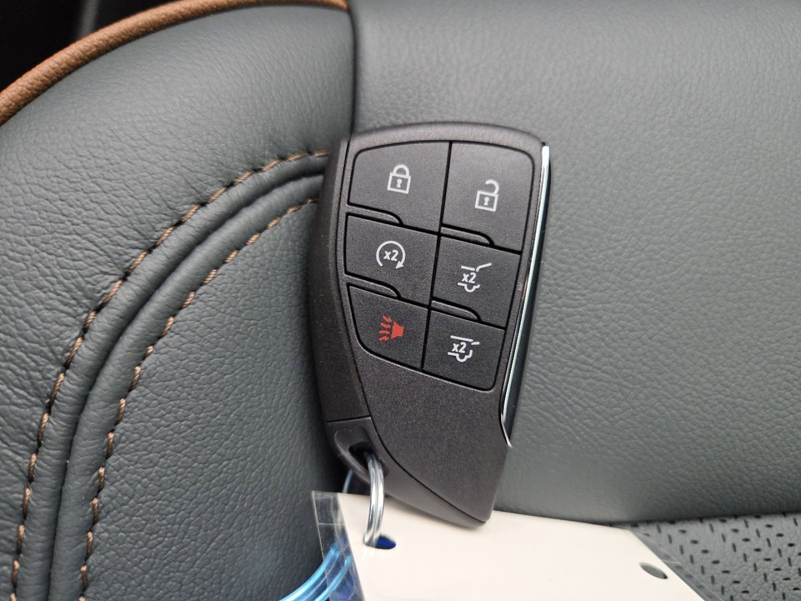 New 2026 GMC Yukon AT4 w/ AT4 Premium Plus Package image 40