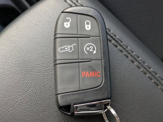 New 2026 Jeep Compass Latitude AWD/4WD image 26