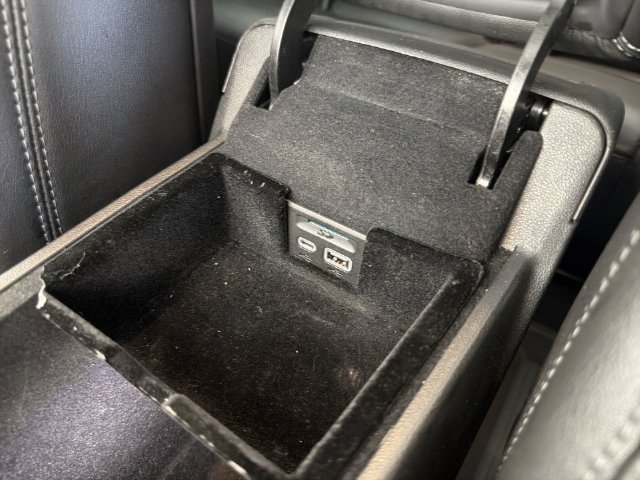 Certified 2020 Cadillac XT5 Premium Luxury w/ LPO, Floor Liner Package FWD image 28