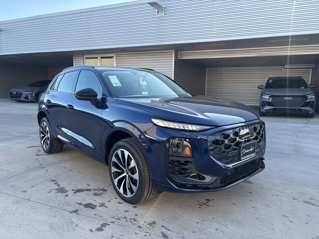 New 2026 Audi Q3 quattro 2.0T AWD/4WD image 3