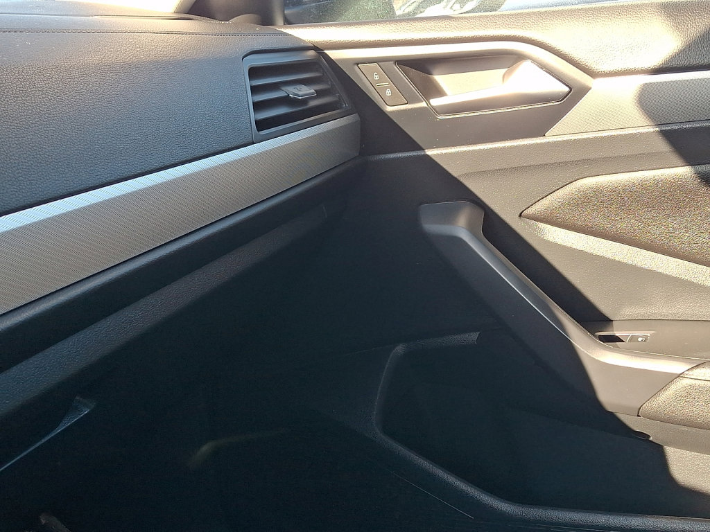 Used 2024 Volkswagen Jetta S image 31