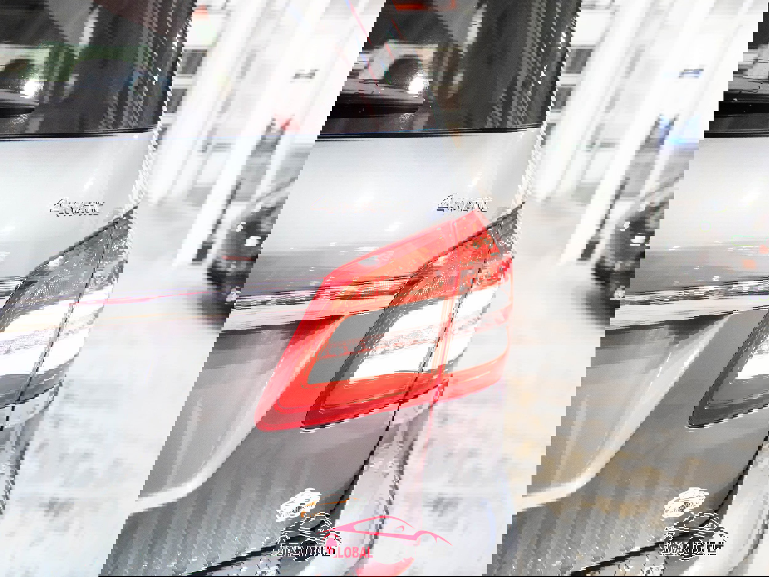 Used 2018 Mercedes-Benz GLS 550 4MATIC w/ Driver Assistance Package image 51