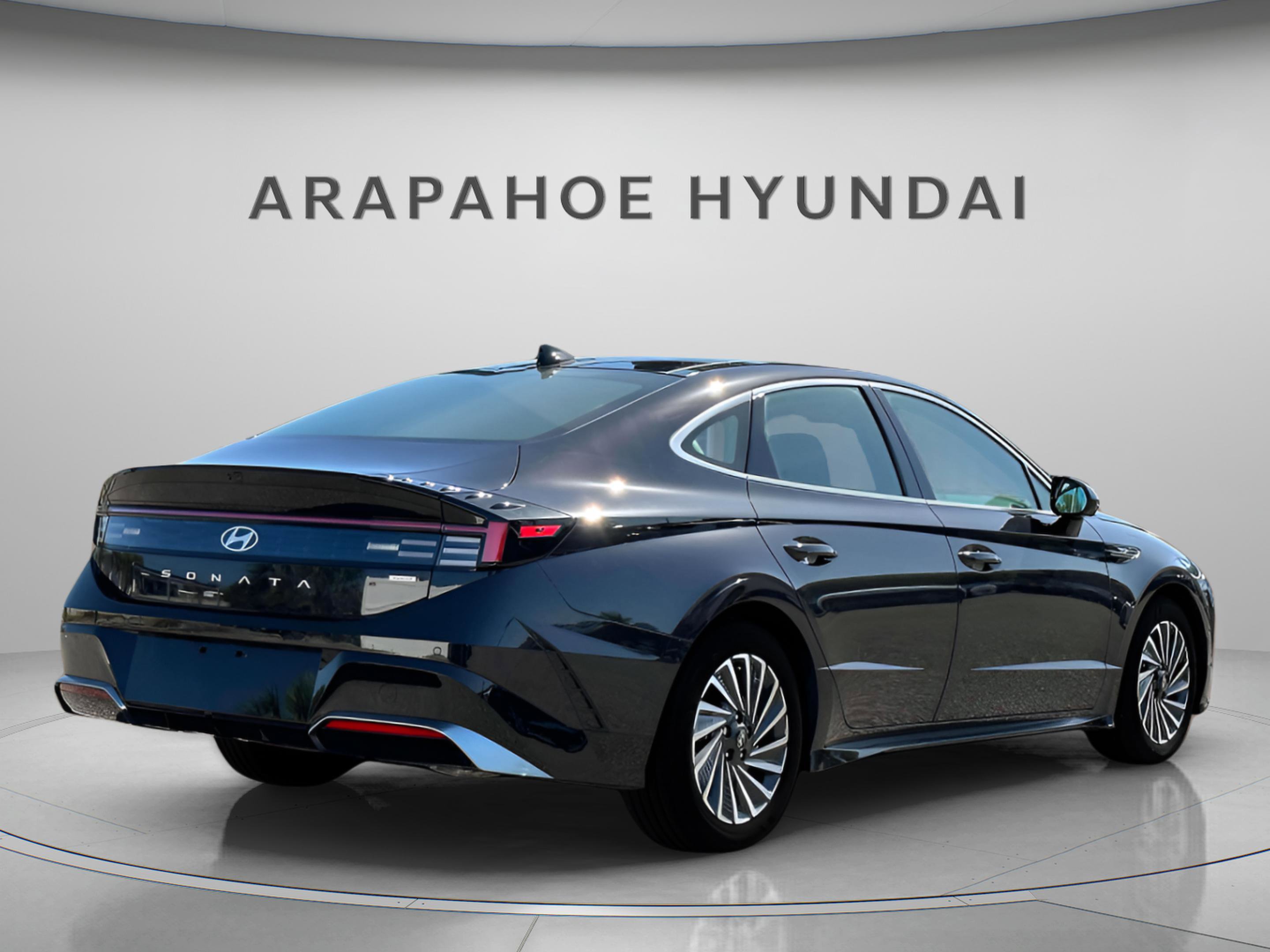 New 2025 Hyundai Sonata Limited image 6
