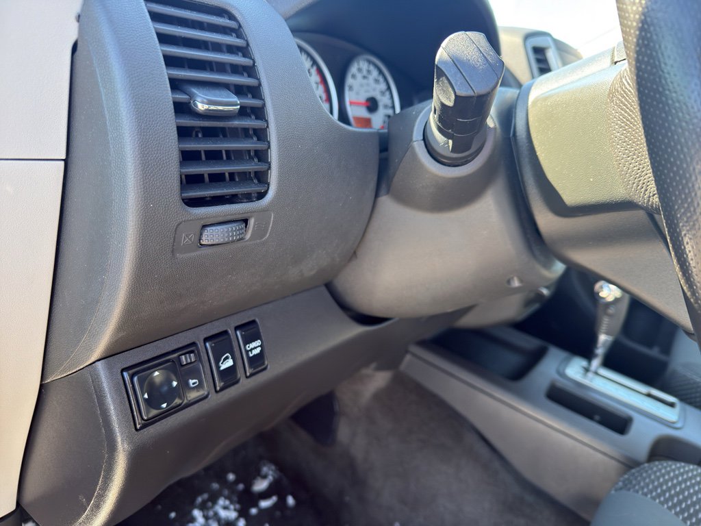 Used 2017 Nissan Frontier PRO-4X image 14