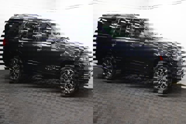 Used 2015 Lincoln Navigator 2WD image 3