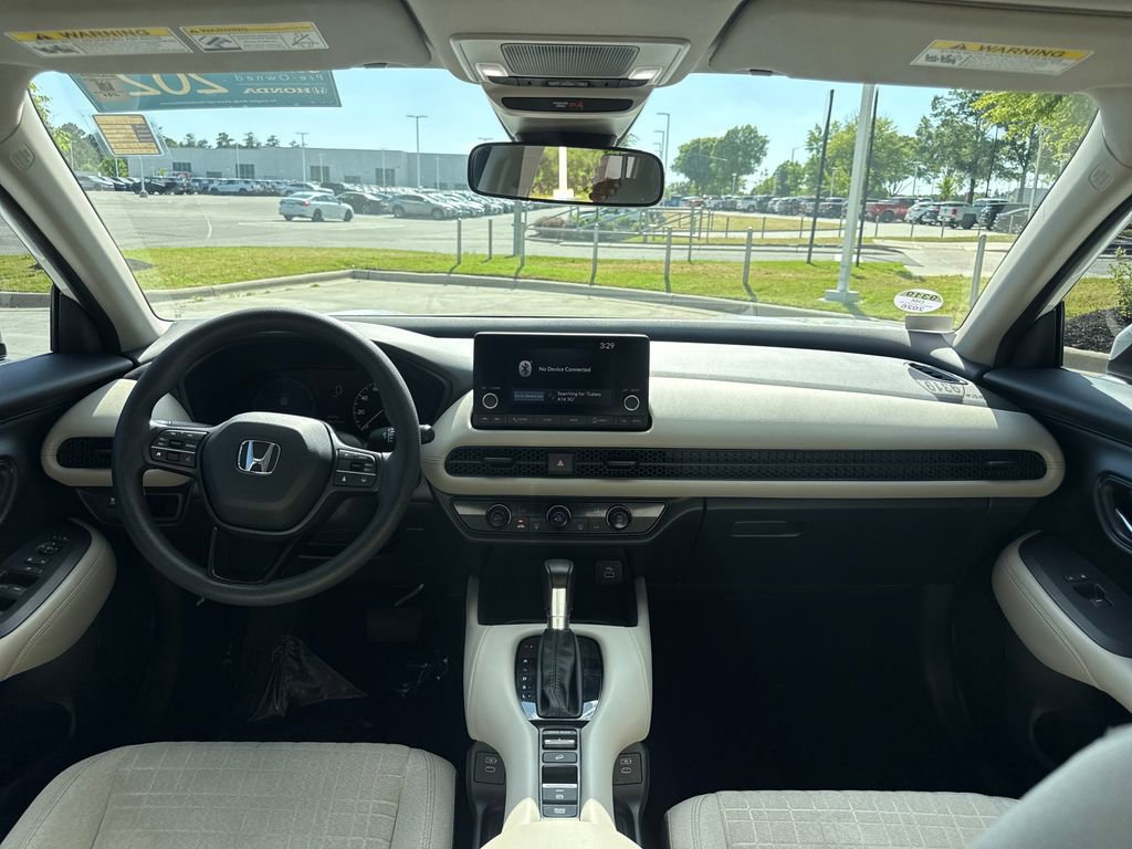 Certified 2025 Honda HR-V LX image 13