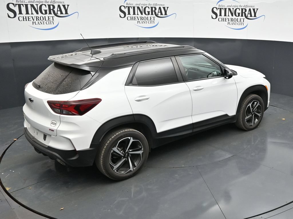 Used 2023 Chevrolet TrailBlazer RS w/ Convenience Package AWD/4WD image 24