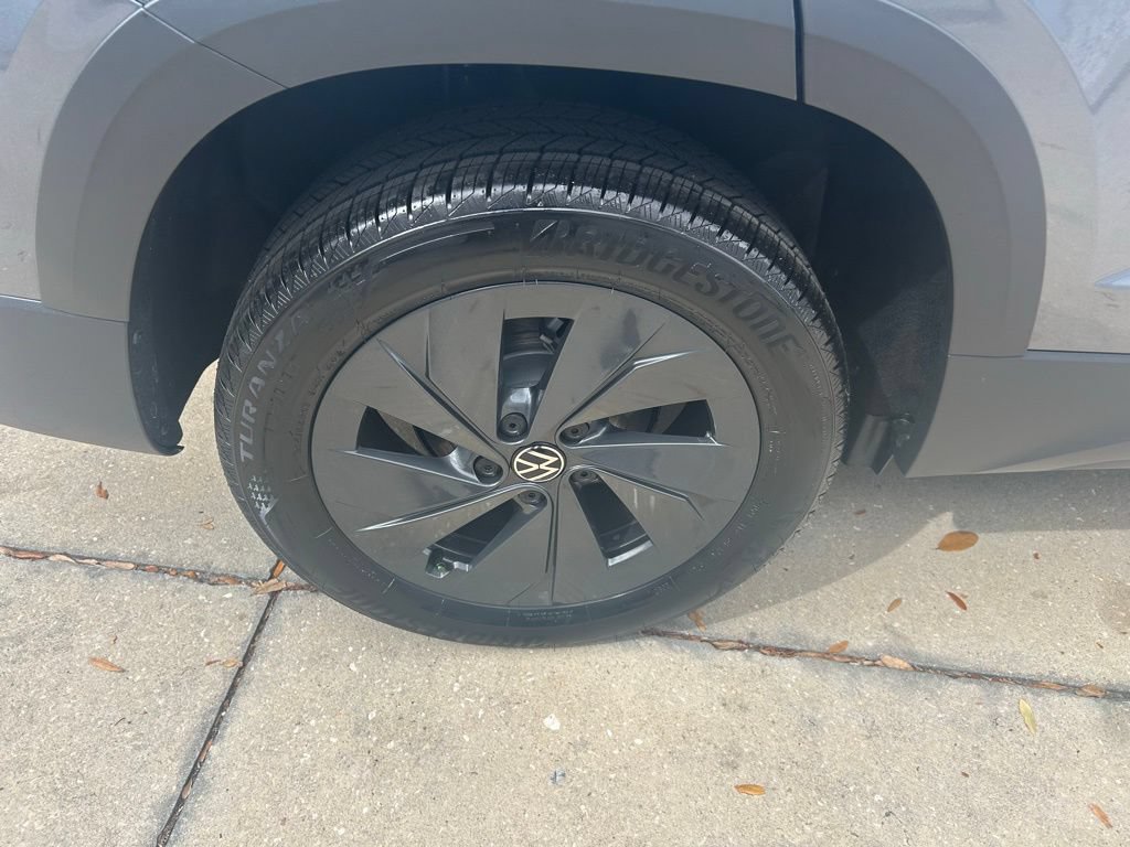New 2026 Volkswagen Taos S FWD image 26
