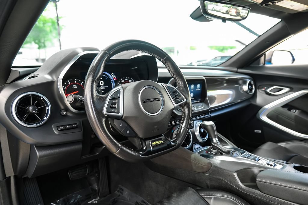 Used 2023 Chevrolet Camaro SS RWD image 2