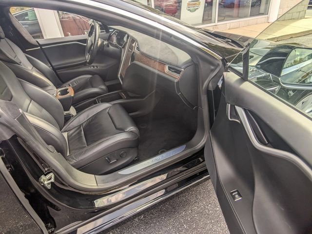 Used 2017 Tesla Model S 60 image 11