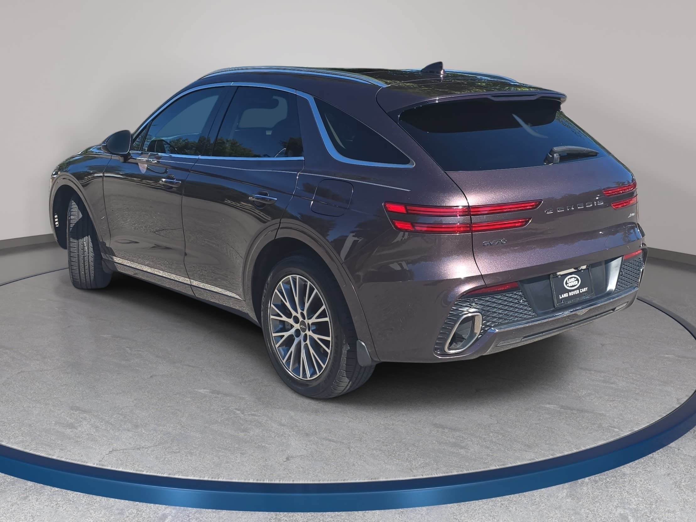 Used 2023 Genesis GV70 2.5T w/ Select Package AWD/4WD image 7