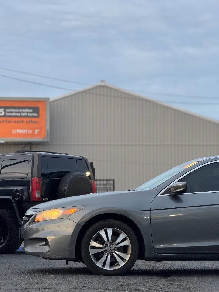 Used 2011 Honda Accord EX-L image 16