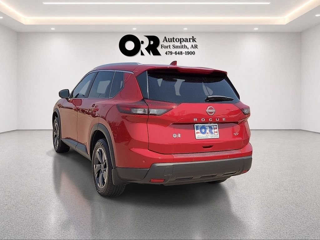 Used 2024 Nissan Rogue SV w/ SV Premium Package FWD image 4