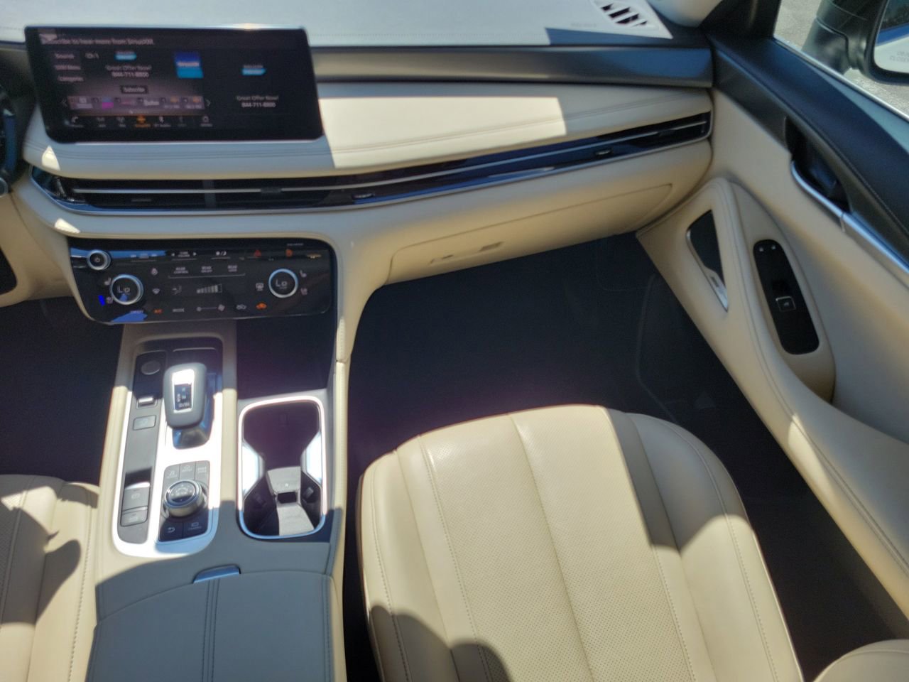 Used 2025 INFINITI QX60 Luxe w/ Lighting Package (N94) image 16