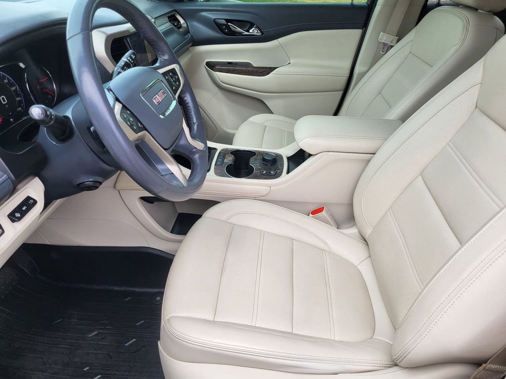 Used 2020 GMC Acadia Denali w/ Denali Ultimate Package image 9