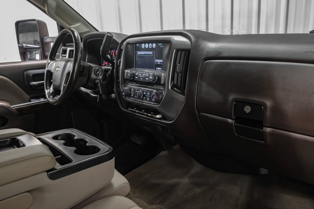 Used 2018 Chevrolet Silverado 2500 LT w/ LT Fleet Convenience Package AWD/4WD image 12