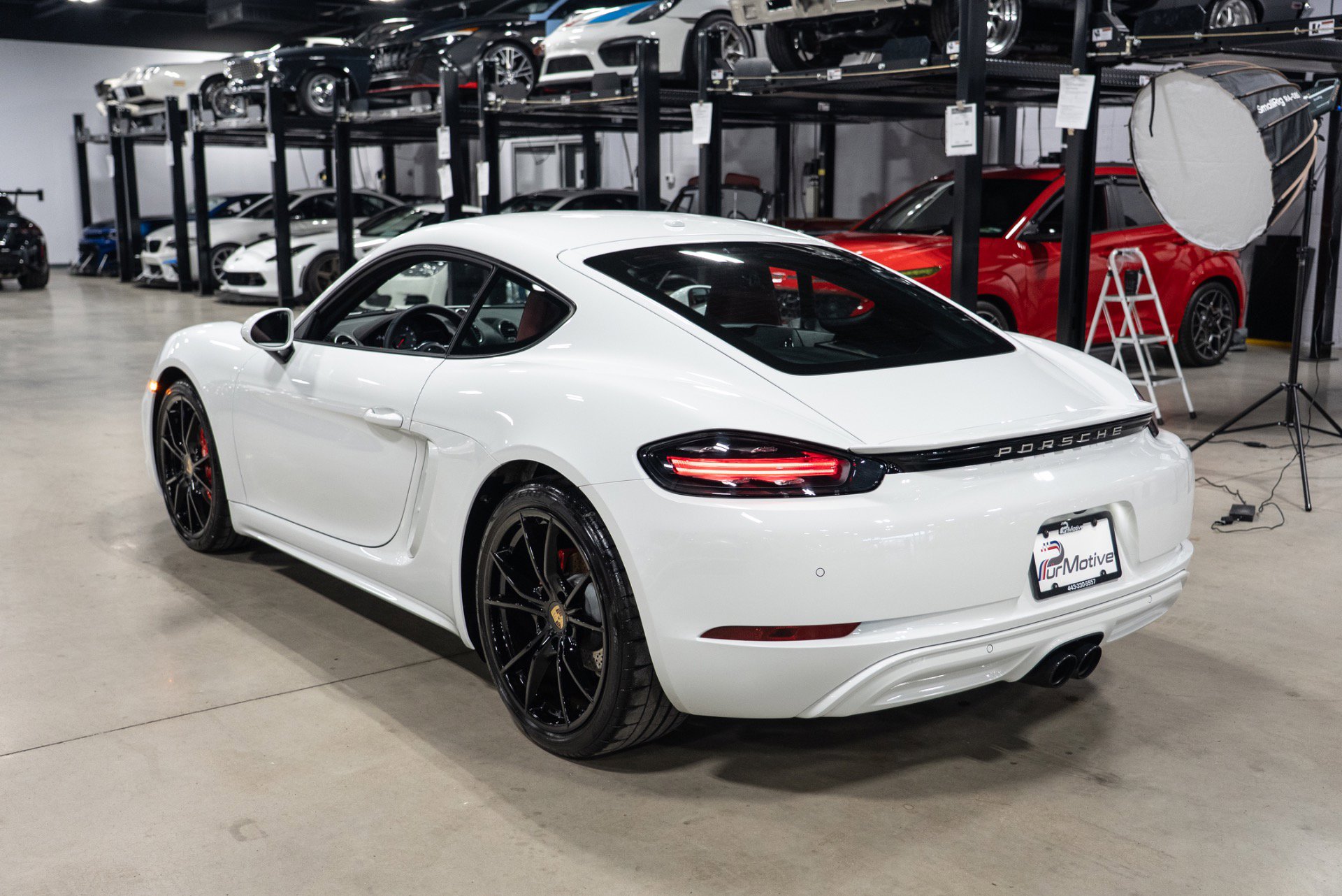 Used 2024 Porsche 718 Cayman S image 5