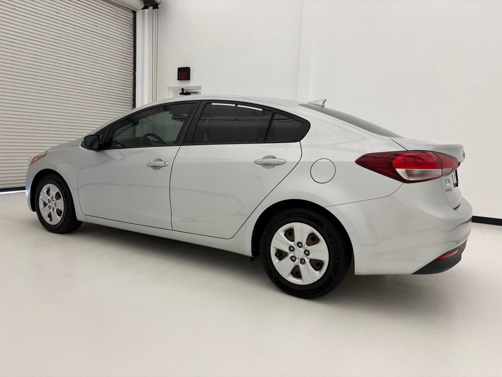 Used 2018 Kia Forte LX w/ LX Popular Package FWD image 13
