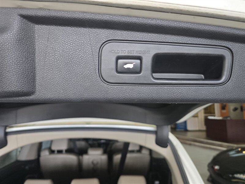 Used 2018 Honda Odyssey EX-L image 35