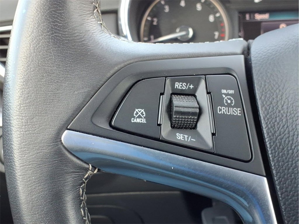 Used 2022 Buick Encore Preferred w/ Safety Package image 27