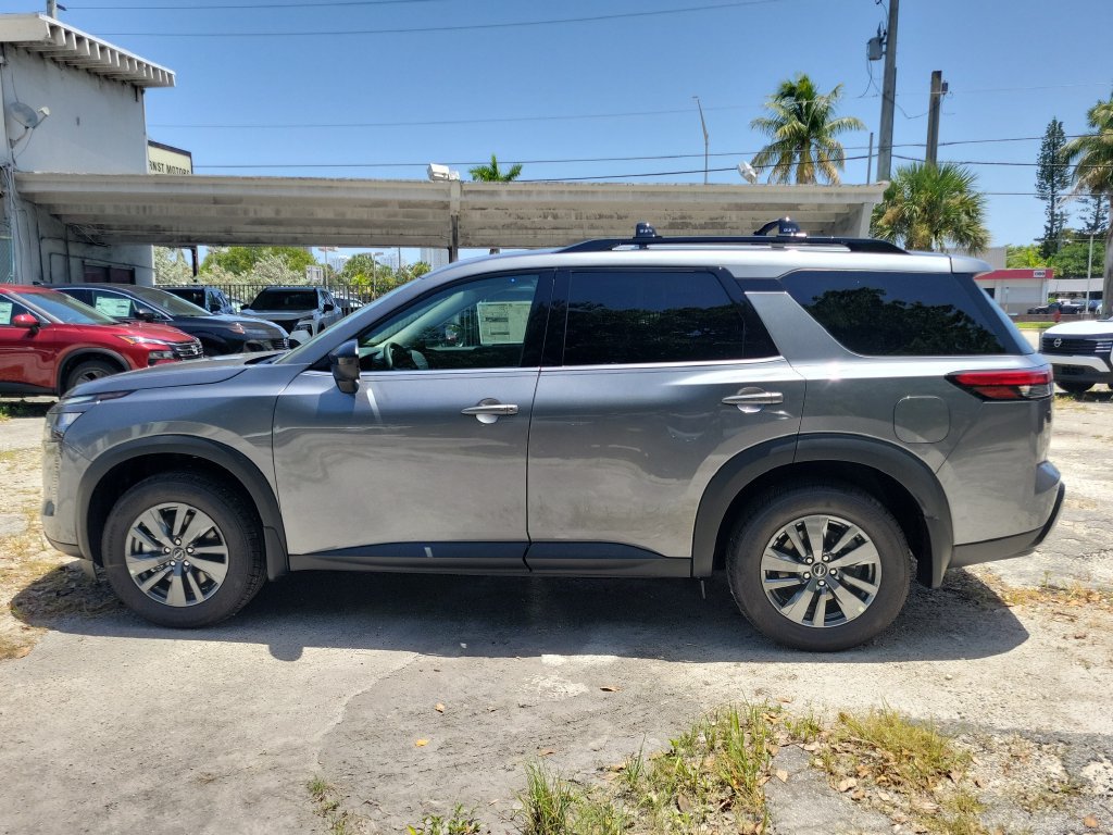 New 2026 Nissan Pathfinder SV w/ Cargo Package FWD image 9