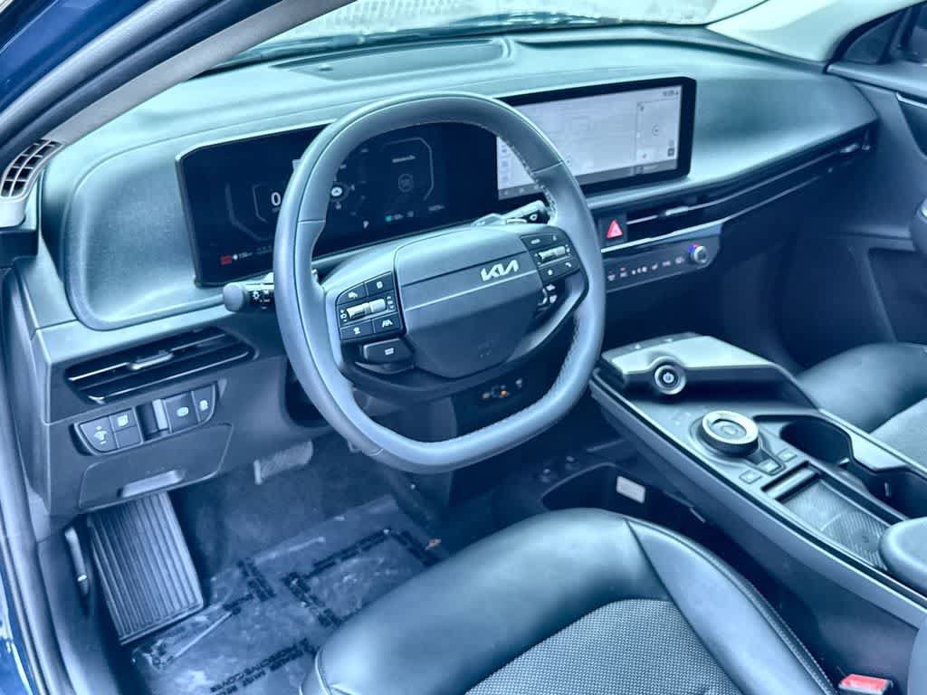 Certified 2025 Kia EV6 Light RWD image 12