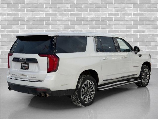 Used 2023 GMC Yukon XL Denali Ultimate image 7