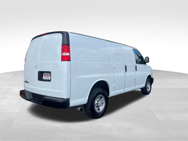 Used 2021 Chevrolet Express 3500 Work Van w/ Driver Convenience Package image 5