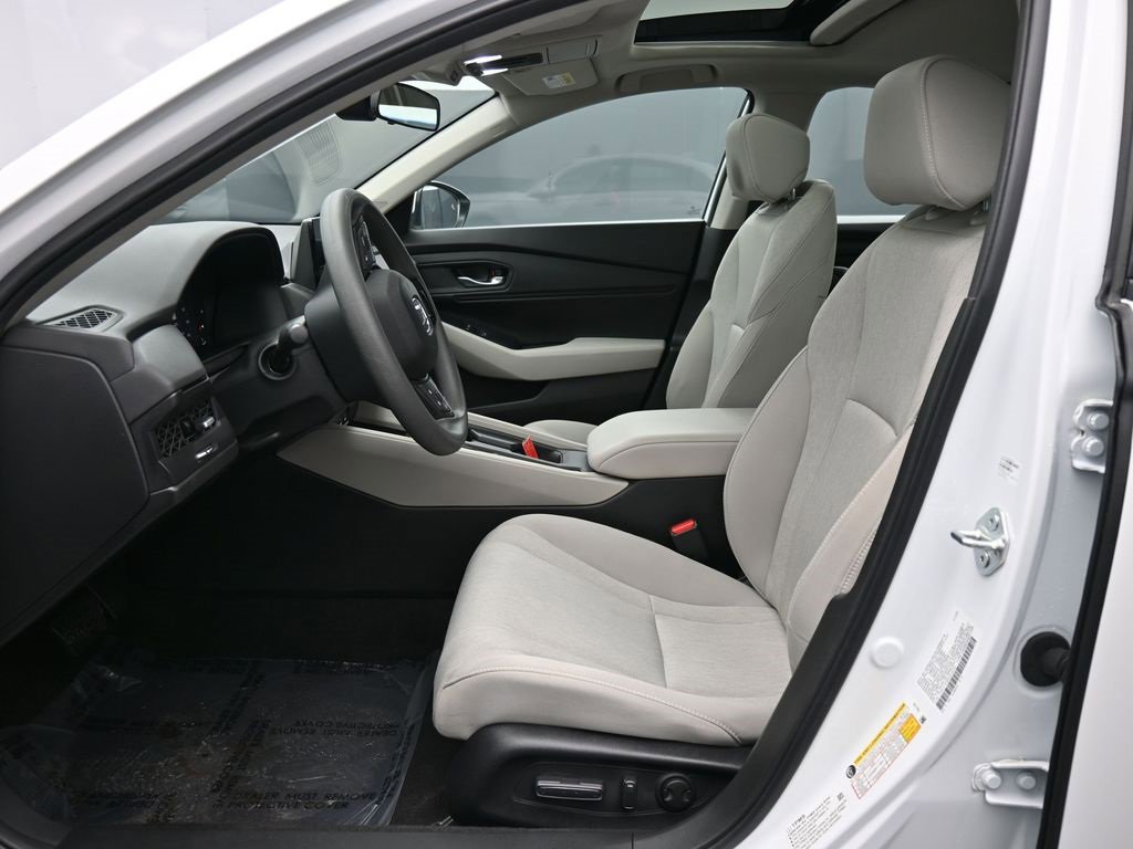 Certified 2024 Honda Accord EX image 32