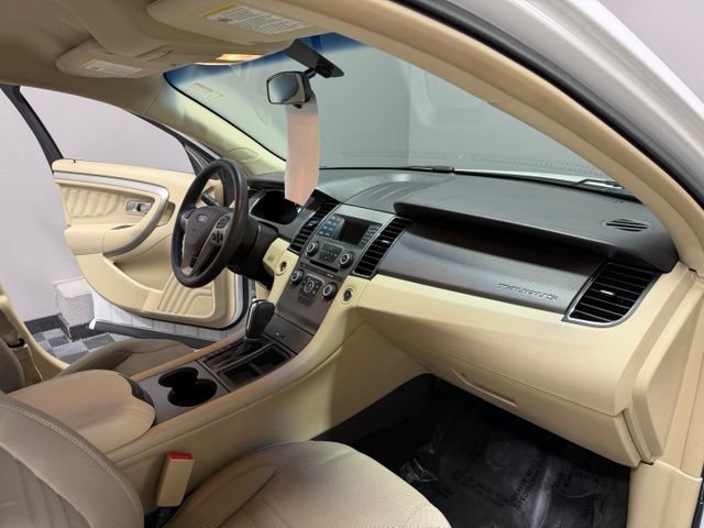 Used 2013 Ford Taurus SE FWD image 24