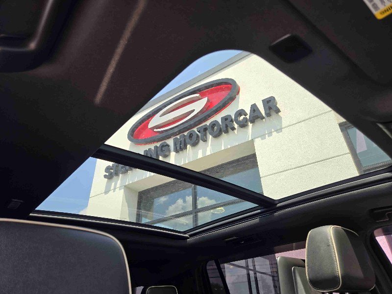 Used 2021 GMC Yukon XL SLT w/ SLT Premium Package image 20