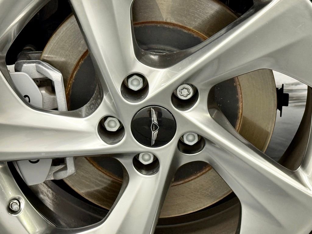 Used 2026 Genesis GV70 2.5T Advanced image 16