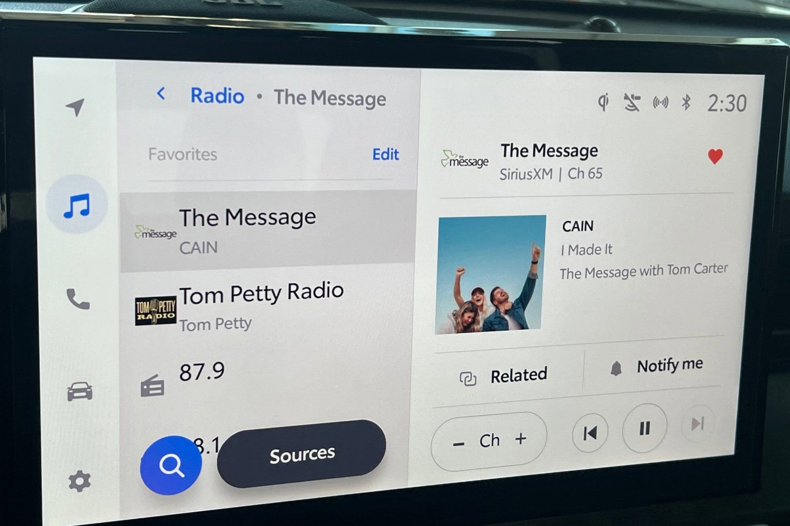 Used 2024 Toyota Tacoma Limited w/ Limited Package (LT) image 14